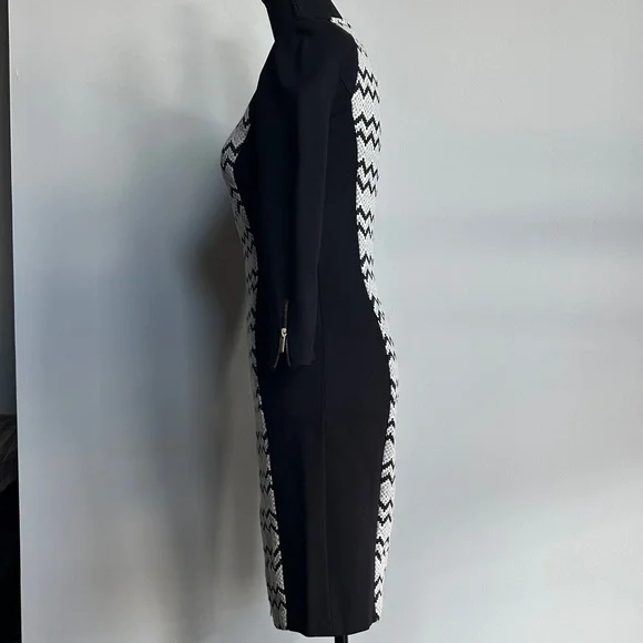 Y2K Cache Size 0 Zip-Front Bodycon Dress with Geometric Pattern - Picture 5 of 9